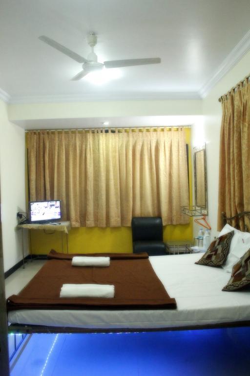 Hotel Shanti Palace Mahābaleshwar Екстериор снимка